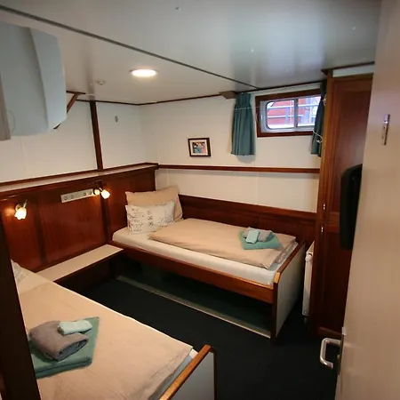 Hotel Hotelboat Fiep *